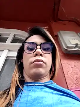 Snapshot of Daliana_Gounbolt chatting on May 2026 11:28:01 AM Daliana Gounbolt online show from May 2026 11:28:01 AM