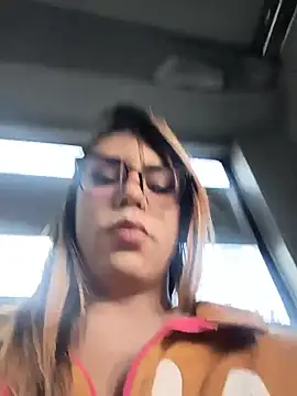 Snapshot of Daliana_Gounbolt chatting on May 2026 11:41:02 AM Daliana Gounbolt online show from May 2026 11:41:02 AM