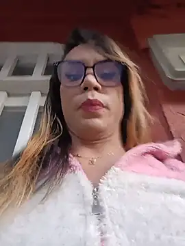 Snapshot of Daliana_Gounbolt chatting on May 2026 11:20:02 AM Daliana Gounbolt online show from May 2026 11:20:02 AM