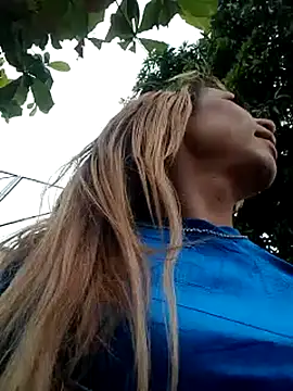 Snapshot of Daliana_Gounbolt chatting on October 2025 11:35:02 AM Daliana Gounbolt online show from October 2025 11:35:02 AM