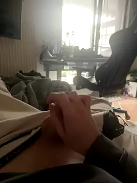 Snapshot of Djibi77 chatting on October 2025 11:33:01 AM Djibi77 online show from October 2025 11:33:01 AM