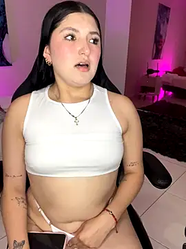 Celestee69 online show from November 2025 07:41:02 PM