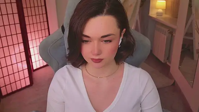 Snapshot of AvaFlower chatting on February 2026 02:36:01 PM AvaFlower online show from February 2026 02:36:01 PM