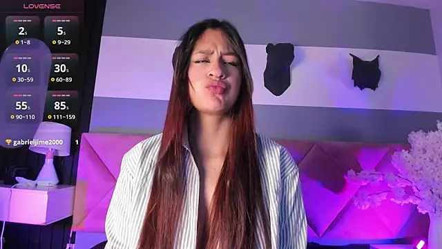 Bella Williiams online show from November 2025 12:20:02 PM