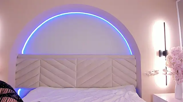 Bella Williiams online show from March 2026 12:06:02 PM