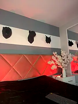 Bella Williiams online show from December 2025 12:18:02 PM