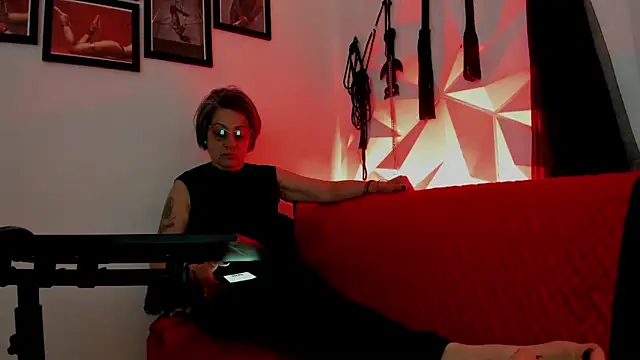 MistressNyx cg online show from October 2025 02:36:01 PM