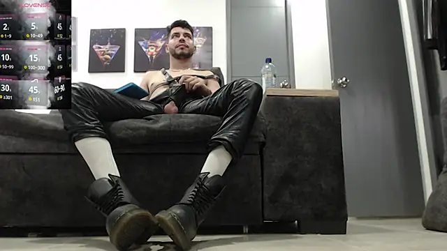 mackdaniels online show from April 2026 09:49:01 PM