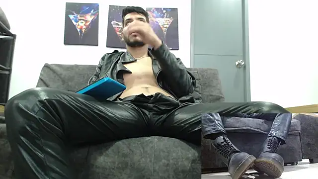 mackdaniels online show from November 2025 08:42:02 PM