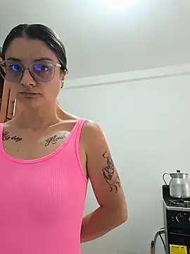 Snapshot of Coralinne__ chatting on July 2026 04:04:01 PM Coralinne online show from July 2026 04:04:01 PM