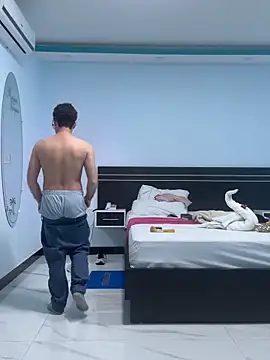 franciscommx online show from October 2025 05:34:02 PM