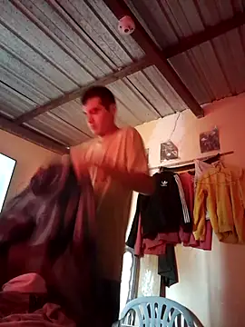 Ortiz3404 online show from December 2025 05:22:02 PM