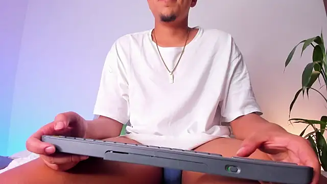 asmodeo 33 online show from October 2025 04:53:02 AM