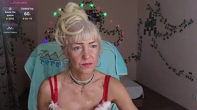 Laura Gol online show from November 2025 01:00:01 PM