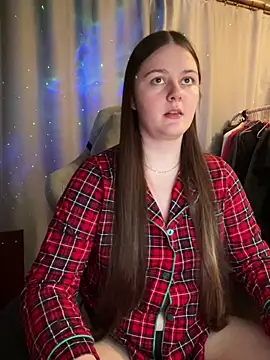 Snapshot of Cuty_Kitty chatting on December 2025 09:09:02 PM Cuty Kitty online show from December 2025 09:09:02 PM