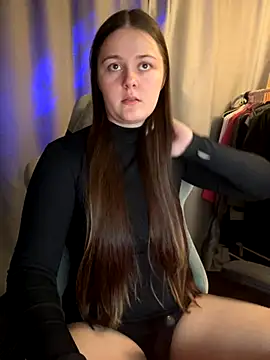 Snapshot of Cuty_Kitty chatting on December 2025 09:14:02 PM Cuty Kitty online show from December 2025 09:14:02 PM