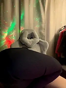 Snapshot of Cuty_Kitty chatting on October 2025 09:57:02 PM Cuty Kitty online show from October 2025 09:57:02 PM