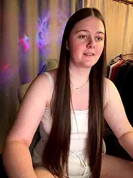 Snapshot of Cuty_Kitty chatting on December 2025 08:58:02 PM Cuty Kitty online show from December 2025 08:58:02 PM