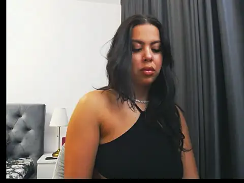 Casiana  online show from October 2025 05:47:01 PM