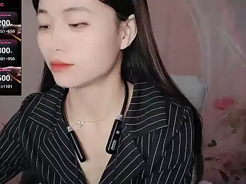 Lele-Baby online show from November 2025 02:01:01 AM