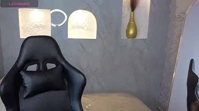  Evoni b online show from October 2025 07:46:01 PM