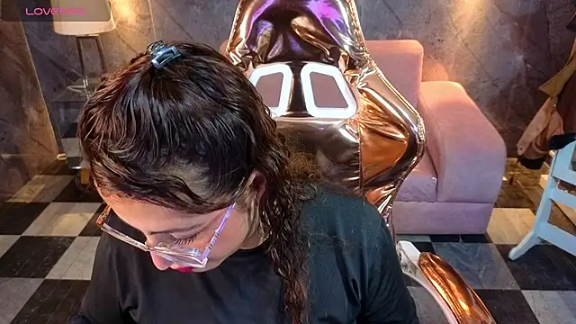  Evoni b online show from October 2025 07:47:02 PM