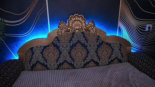 Snapshot of IvyLaurent chatting on November 2025 06:36:02 PM IvyLaurent online show from November 2025 06:36:02 PM