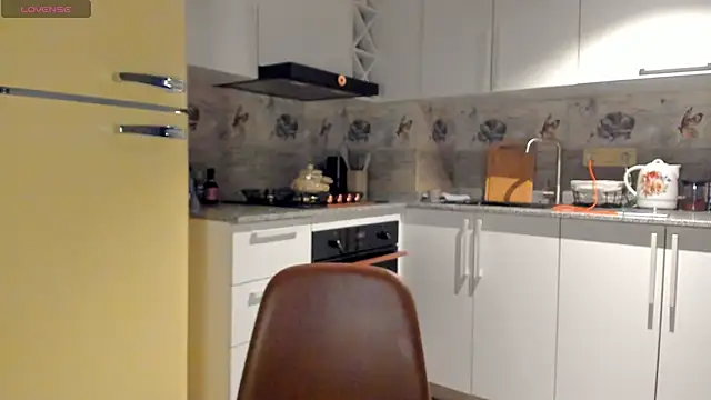 zabaava online show from April 2026 04:44:02 PM