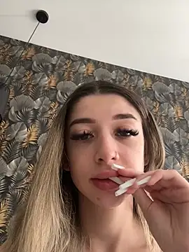 OdetteMason online show from April 2026 09:58:02 AM