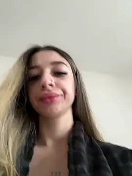 OdetteMason online show from March 2026 05:40:01 AM