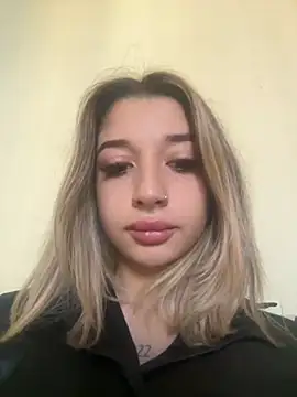 Snapshot of OdetteMason chatting on September 2025 06:52:02 AM OdetteMason online show from September 2025 06:52:02 AM