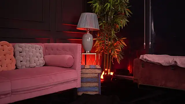 Snapshot of OdetteMason chatting on November 2025 04:49:02 AM OdetteMason online show from November 2025 04:49:02 AM