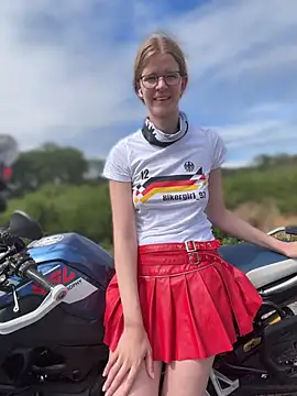 Bikergirl 97 online show from June 2026 01:32:02 PM