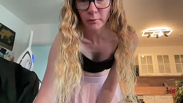 Bikergirl 97 online show from May 2026 04:21:01 PM