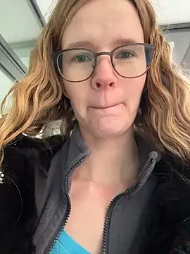 Snapshot of Bikergirl_97 chatting on November 2025 12:49:01 PM Bikergirl 97 online show from November 2025 12:49:01 PM