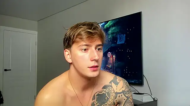 Snapshot of DaniHort chatting on October 2025 09:21:02 AM DaniHort online show from October 2025 09:21:02 AM