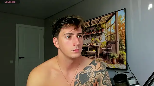 Snapshot of DaniHort chatting on September 2025 08:24:02 AM DaniHort online show from September 2025 08:24:02 AM