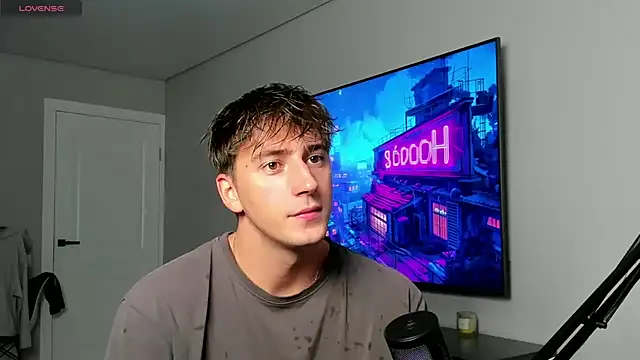 Snapshot of DaniHort chatting on September 2025 08:04:01 AM DaniHort online show from September 2025 08:04:01 AM