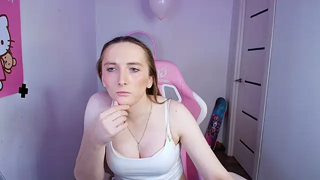 Vi Luxy online show from February 2026 02:01:02 AM