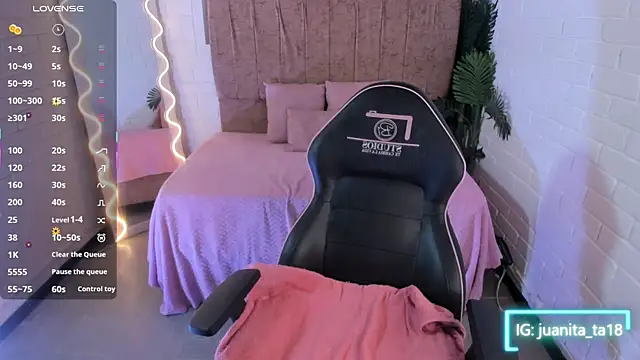 juanita tay online show from December 2025 11:47:02 AM