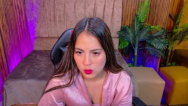 Snapshot of juanita_tay chatting on July 2026 11:39:02 AM juanita tay online show from July 2026 11:39:02 AM