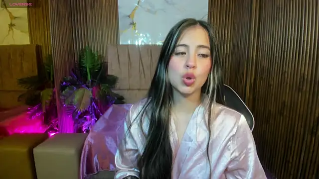 juanita tay online show from April 2026 11:49:01 AM