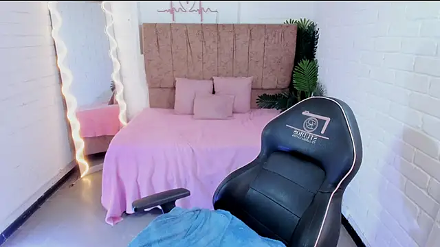 juanita tay online show from January 2026 05:27:02 PM