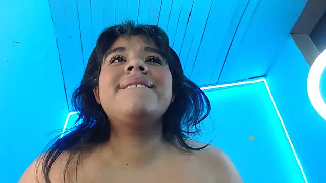 samantha-pettie online show from September 2025 01:55:01 PM