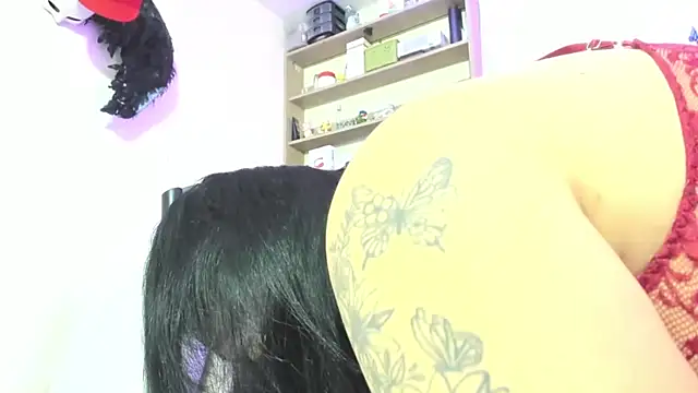 Clunita online show from March 2026 10:43:01 PM