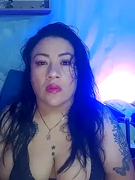 Snapshot of Clunita chatting on December 2025 09:54:02 AM Clunita online show from December 2025 09:54:02 AM