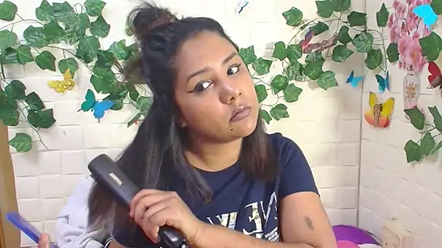 Snapshot of IndiaSexyStripper4u chatting on September 2025 04:50:01 PM IndiaSexyStripper4u online show from September 2025 04:50:01 PM
