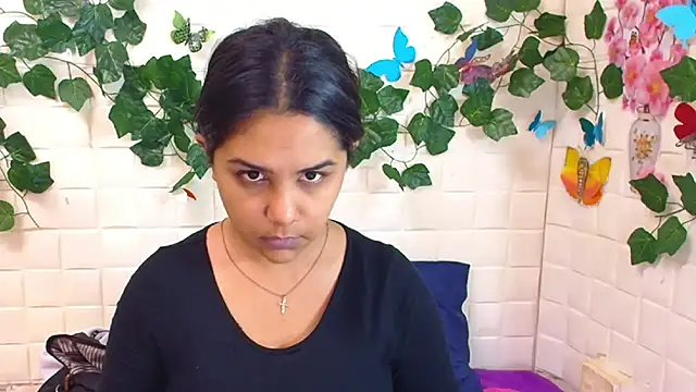 Snapshot of IndiaSexyStripper4u chatting on November 2025 05:29:02 PM IndiaSexyStripper4u online show from November 2025 05:29:02 PM