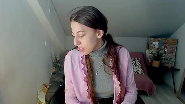 BonniePearson online show from September 2025 10:17:02 PM