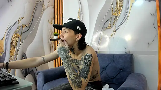 StraightBoy Nick online show from September 2025 05:08:02 AM